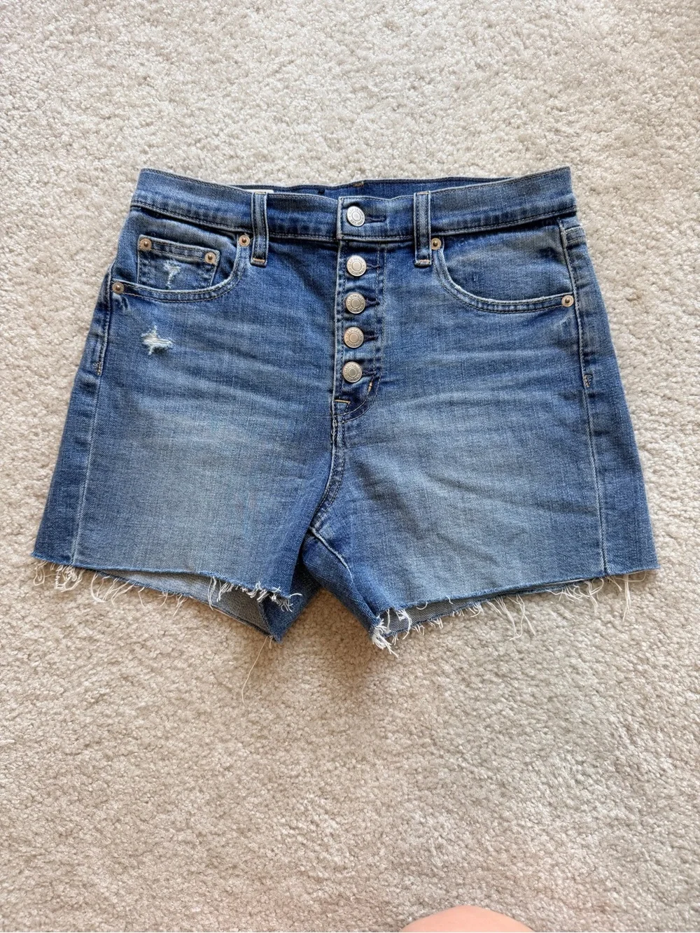 GAP High Rise Button Fly Denim Shorts Womens 26 2R 4” Distressed Raw Hem